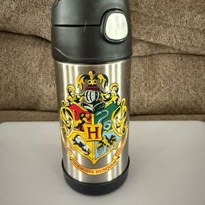 Thermos Black and Silver Bottle with Hogwarts Emblem